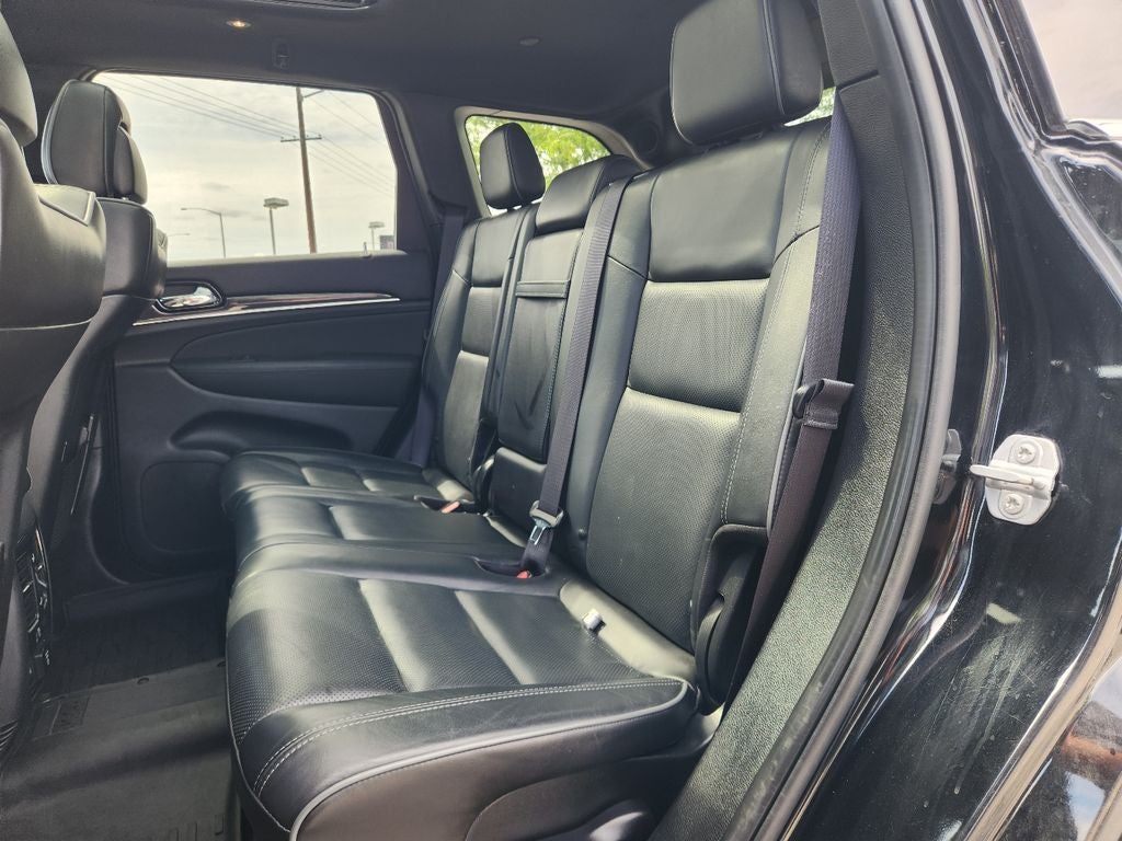 2020 Jeep Grand Cherokee — interior view