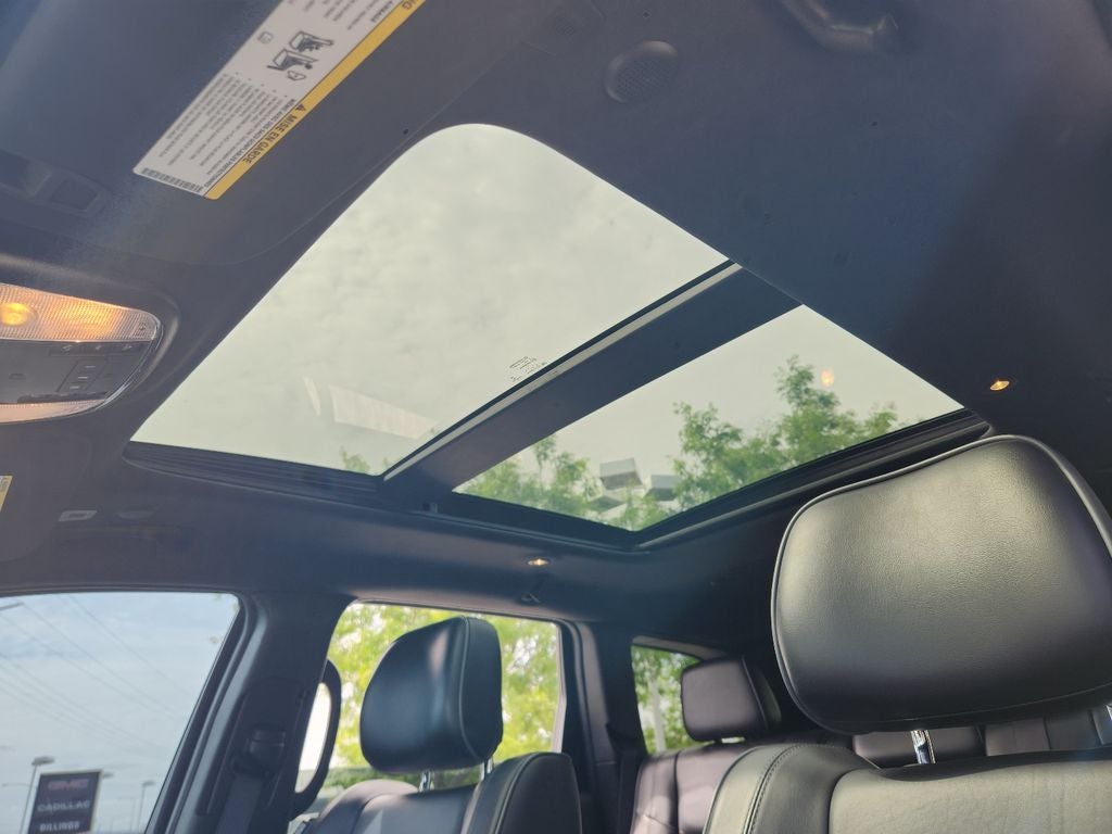 2020 Jeep Grand Cherokee — detail view
